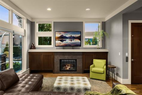 1211 N 42nd Place Renton WA 98056