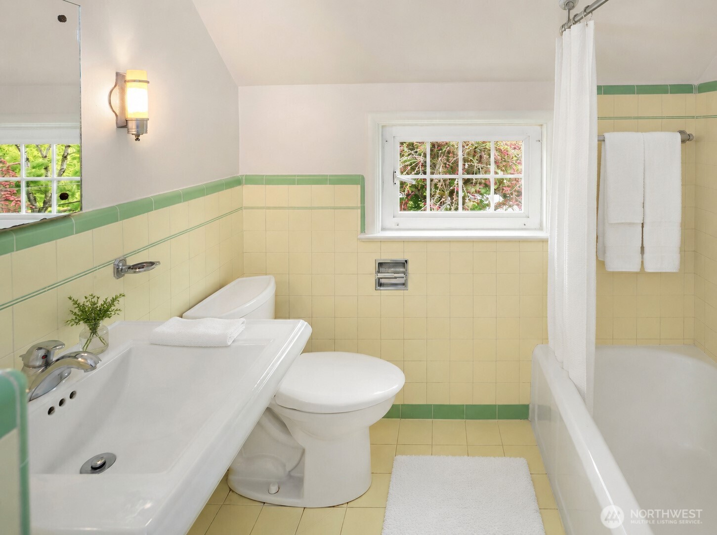 409 W Dravus Street Seattle WA 98119