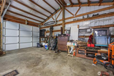 208 W Orchard Street Oakville WA 98568