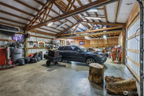 208 W Orchard Street Oakville WA 98568