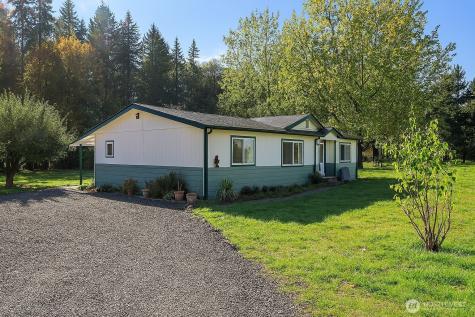 208 W Orchard Street Oakville WA 98568