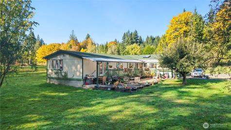 208 W Orchard Street Oakville WA 98568