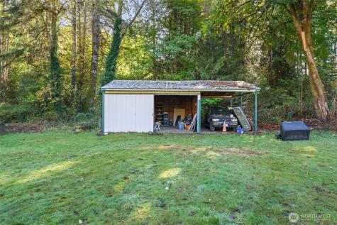 208 W Orchard Street Oakville WA 98568