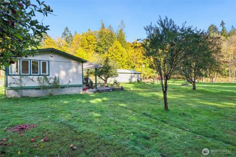 208 W Orchard Street Oakville WA 98568