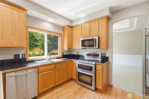8206 211th Avenue SE Snohomish WA 98290