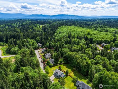 8206 211th Avenue SE Snohomish WA 98290