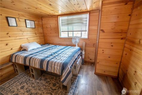 385 Highway 153 Pateros WA 98846