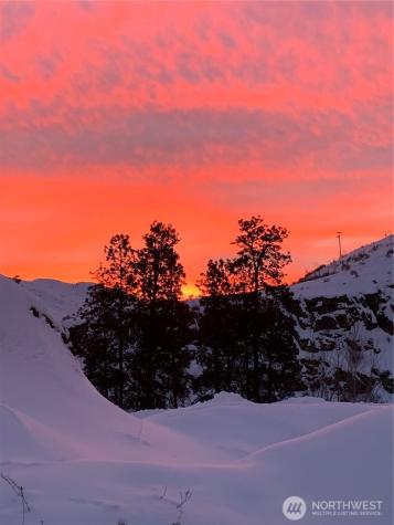 385 Highway 153 Pateros WA 98846