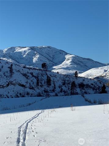 385 Highway 153 Pateros WA 98846