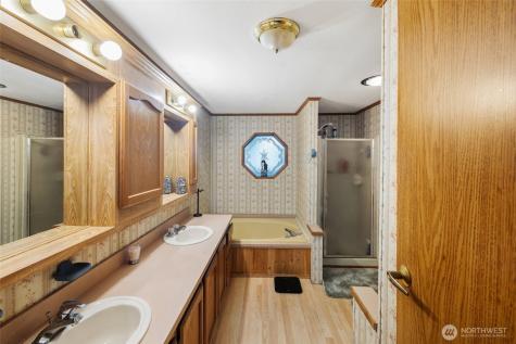 11122 127th Street Court E Puyallup WA 98374