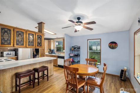 11122 127th Street Court E Puyallup WA 98374