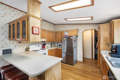 11122 127th Street Court E Puyallup WA 98374