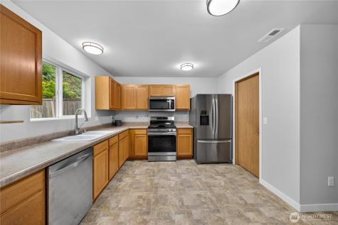 5670 Swift Creek Drive Mount Vernon WA 98273