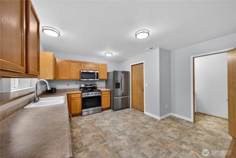 5670 Swift Creek Drive Mount Vernon WA 98273