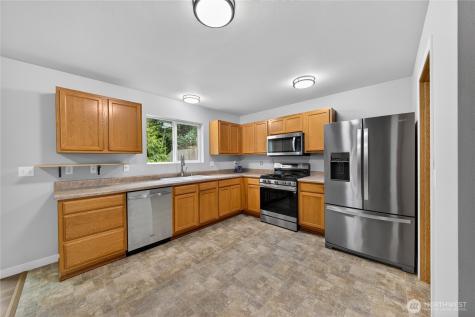 5670 Swift Creek Drive Mount Vernon WA 98273