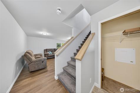 5670 Swift Creek Drive Mount Vernon WA 98273