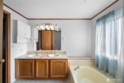 1610 Twin Peaks Drive Wenatchee WA 98801