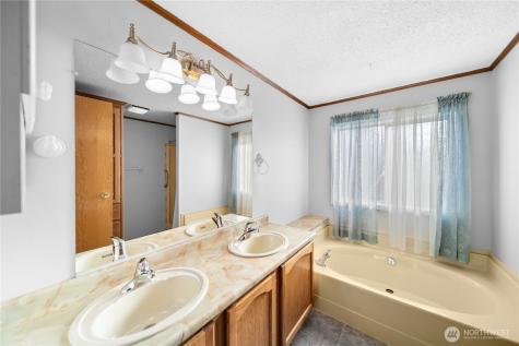 1610 Twin Peaks Drive Wenatchee WA 98801