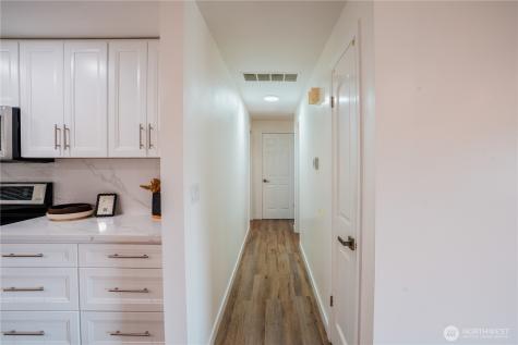 20840 102nd Avenue SE Kent WA 98031