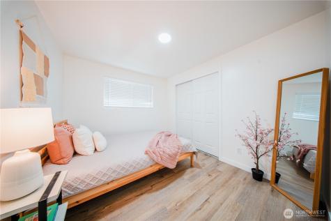 20840 102nd Avenue SE Kent WA 98031