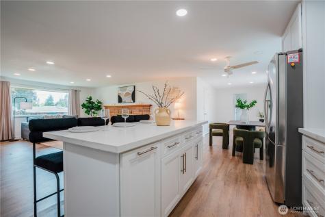 20840 102nd Avenue SE Kent WA 98031
