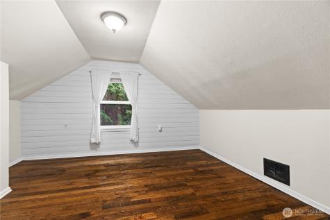 6630 S Warner Street Tacoma WA 98409