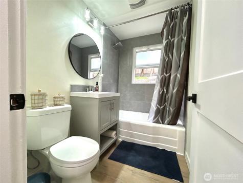 7353 29th Avenue SW Seattle WA 98126