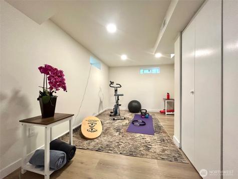 7353 29th Avenue SW Seattle WA 98126