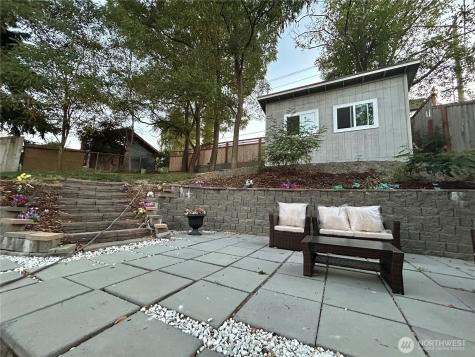 7353 29th Avenue SW Seattle WA 98126