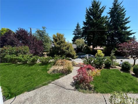 7353 29th Avenue SW Seattle WA 98126