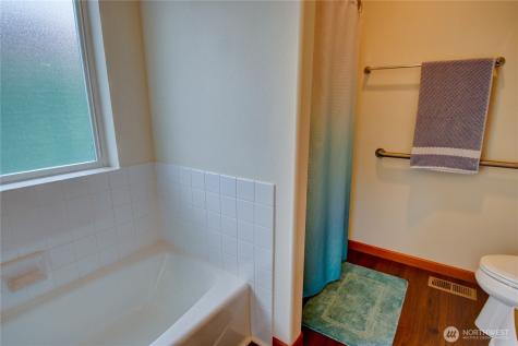 170 13th Court Oak Harbor WA 98277