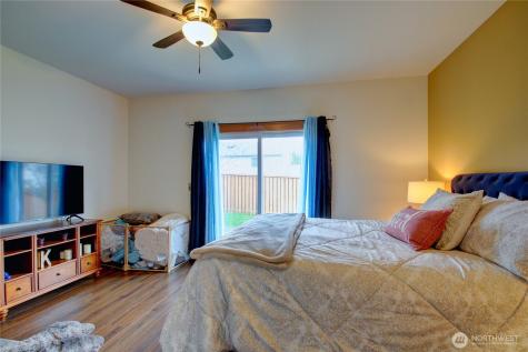 170 13th Court Oak Harbor WA 98277