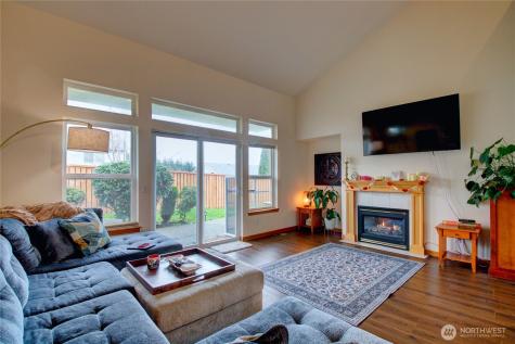 170 13th Court Oak Harbor WA 98277