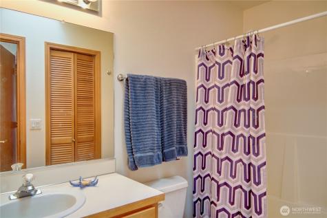 170 13th Court Oak Harbor WA 98277