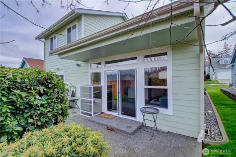 170 13th Court Oak Harbor WA 98277