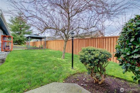 170 13th Court Oak Harbor WA 98277