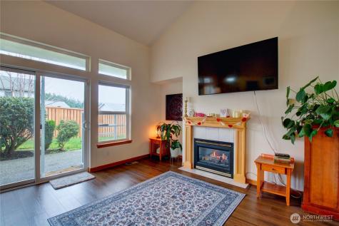 170 13th Court Oak Harbor WA 98277