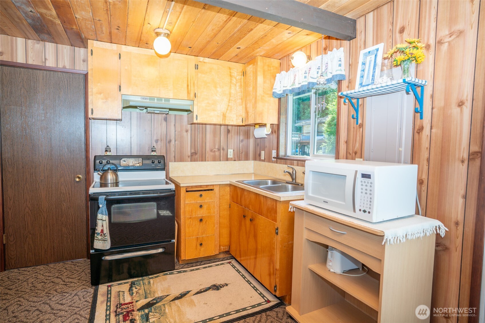 120 N Ayock Beach Drive Lilliwaup WA 98555