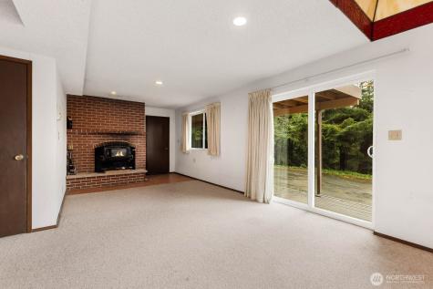 7413 Soundview Drive Edmonds WA 98026