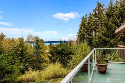 7413 Soundview Drive Edmonds WA 98026