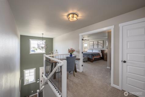 4750 W Hawk Moses Lake WA 98837