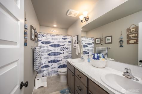 4750 W Hawk Moses Lake WA 98837