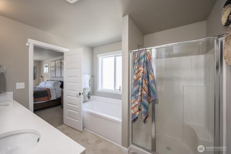 4750 W Hawk Moses Lake WA 98837