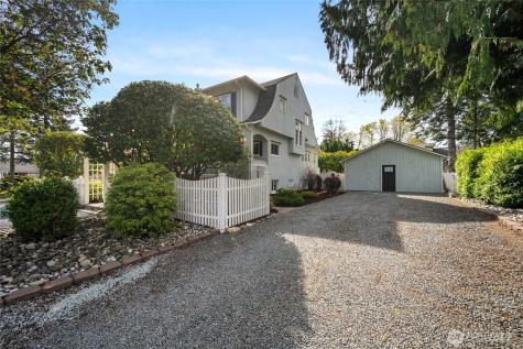 1507 15th Street Anacortes WA 98221