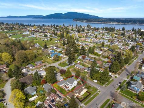 1507 15th Street Anacortes WA 98221