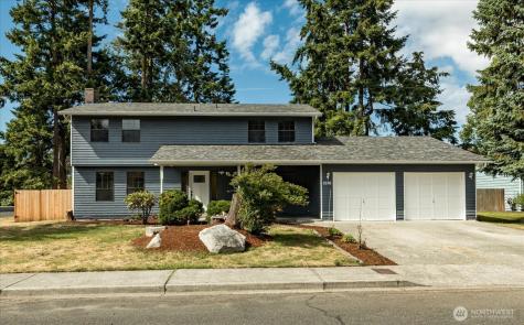 1076 NW Kitsap Terrace Oak Harbor WA 98277