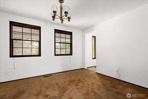 1076 NW Kitsap Terrace Oak Harbor WA 98277