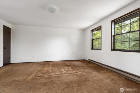 1076 NW Kitsap Terrace Oak Harbor WA 98277