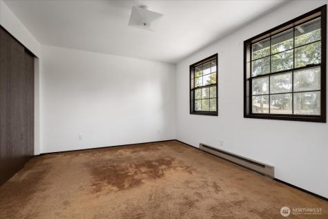 1076 NW Kitsap Terrace Oak Harbor WA 98277