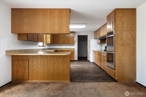 1076 NW Kitsap Terrace Oak Harbor WA 98277